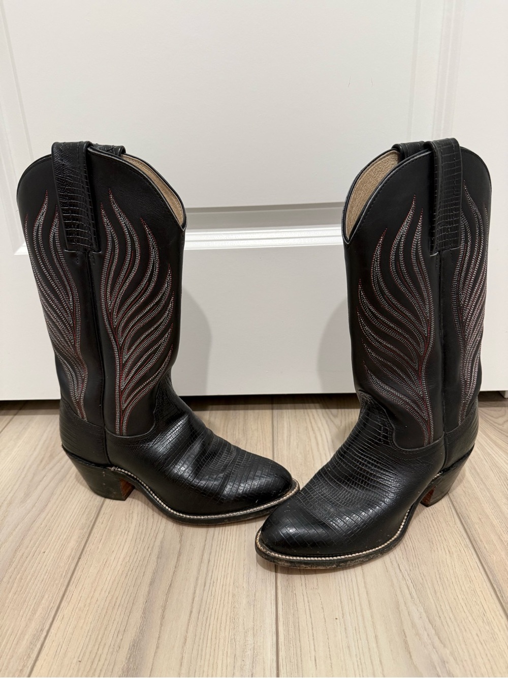 Vintage Frye Black Western Cowboy Boots with side Stitch Detailing